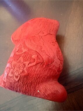 Vintage Chinese cinnabar Decorative Red Carved rabbit Figurine 1980’s
